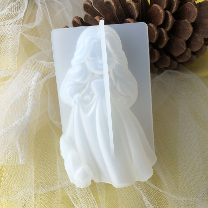 Soap Making Guide For Beginners - 3D Cute Princess Silicone Candle Mould