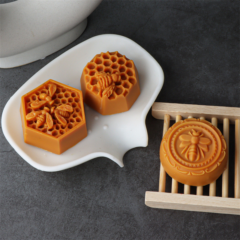 3D Flying Bee Honeycomb Candle - Soap Making Formula ulasan dan harga